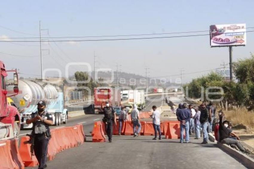 BLOQUEO AUTOPISTA