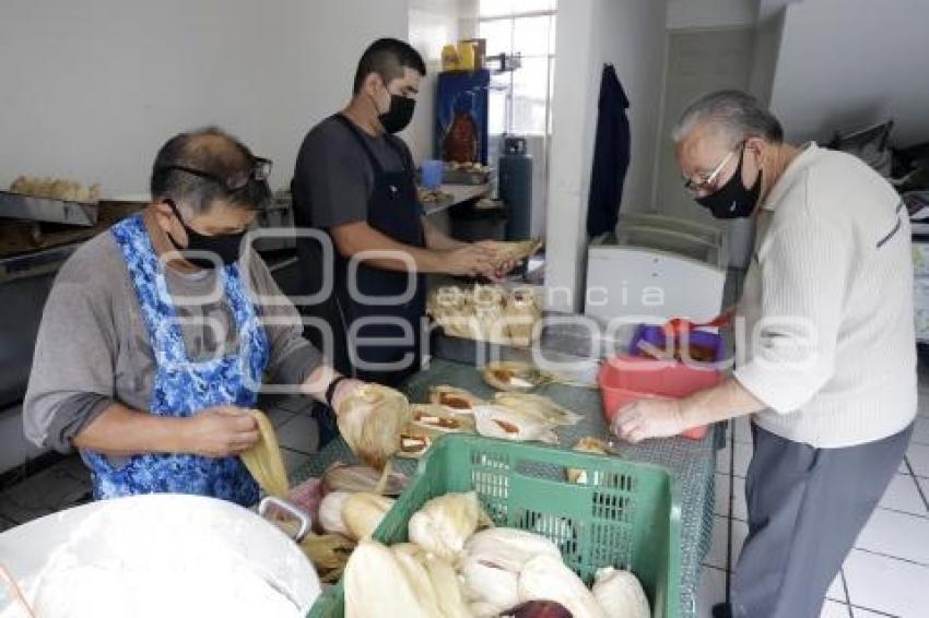 ELABORACIÓN DE TAMALES