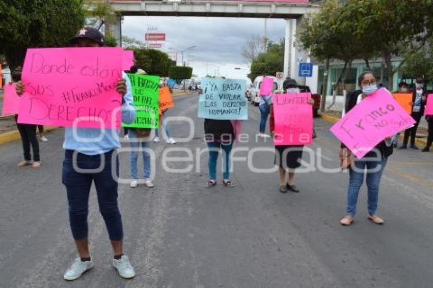 TEHUACÁN . MANIFESTACIÓN