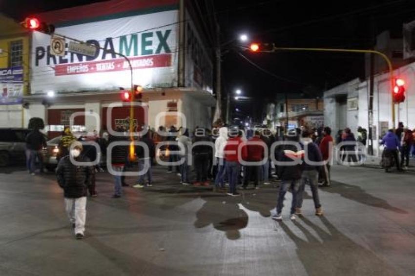 TEXMELUCAN . MANIFESTACIÓN COMERCIANTES