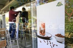 CAFETERÍA . PROTECCIÓN PARA AVES