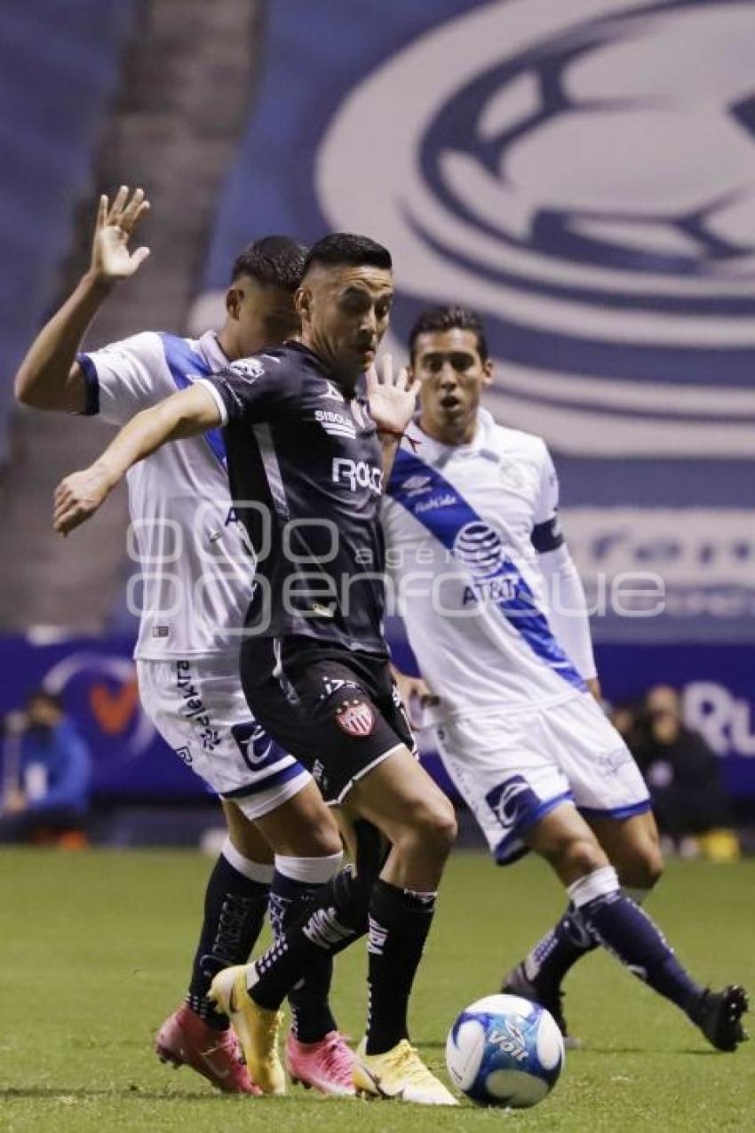 FÚTBOL . CLUB PUEBLA VS NECAXA