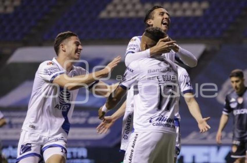 FÚTBOL . CLUB PUEBLA VS NECAXA