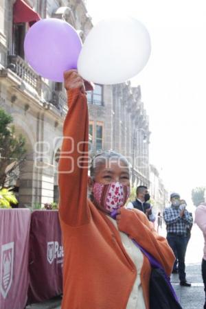 MANIFESTACIÓN MUJERES