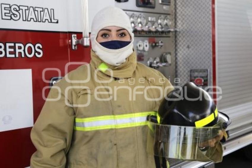 DÍA DE LA MUJER . BOMBERA