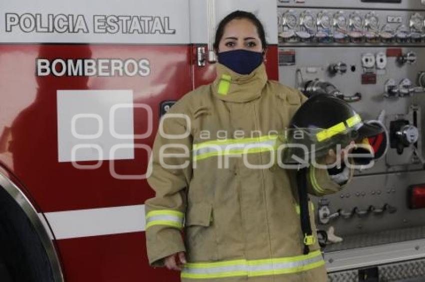 DÍA DE LA MUJER . BOMBERA