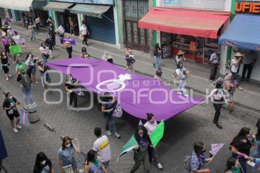 MANIFESTACIÓN FEMINISTA