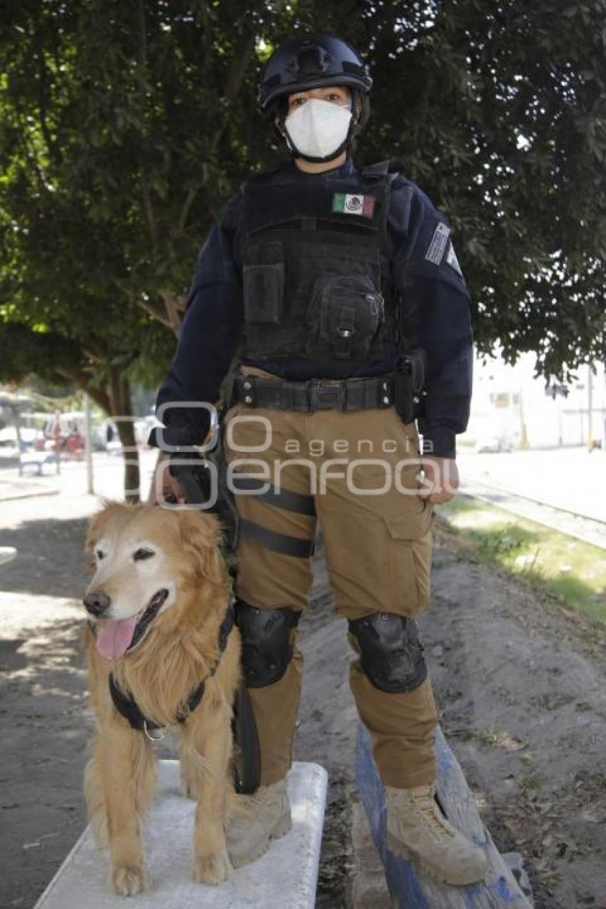 DÍA DE LA MUJER . POLICÍA