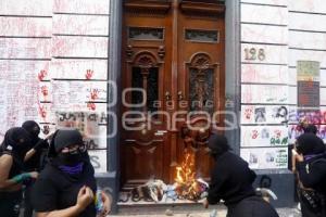 DÍA DE LA MUJER . PROTESTA