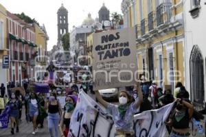 DÍA DE LA MUJER . MANIFESTACIÓN