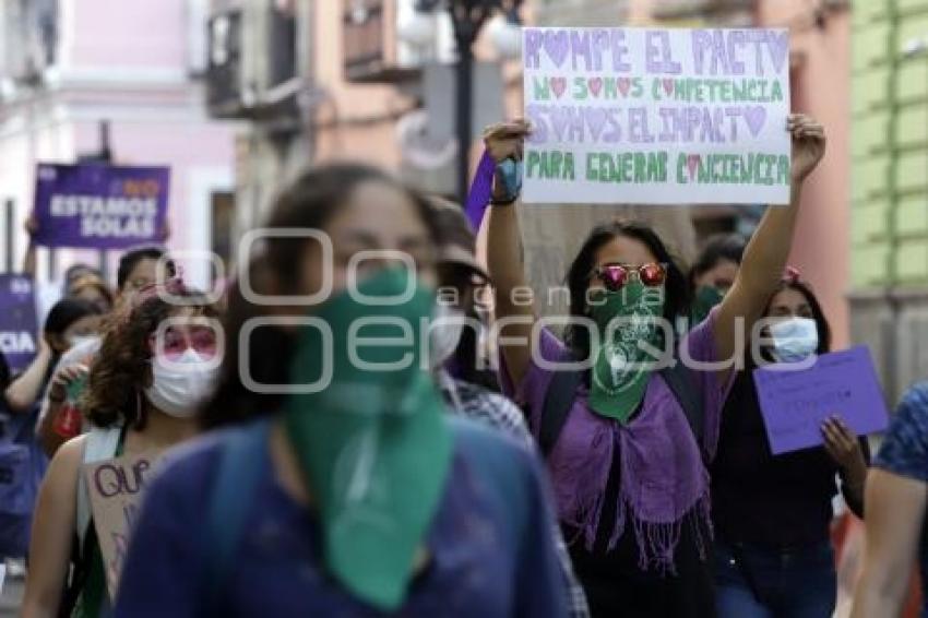 DÍA DE LA MUJER . MANIFESTACIÓN