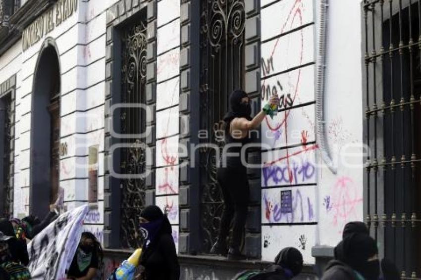 DÍA DE LA MUJER . MANIFESTACIÓN