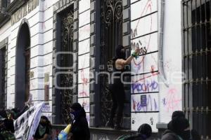 DÍA DE LA MUJER . MANIFESTACIÓN