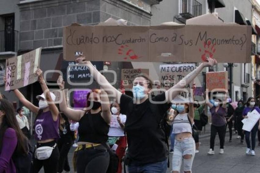 DÍA DE LA MUJER . MANIFESTACIÓN