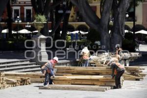 ZÓCALO . TRABAJADORES