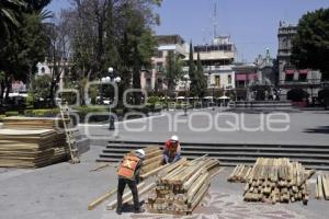 ZÓCALO . TRABAJADORES