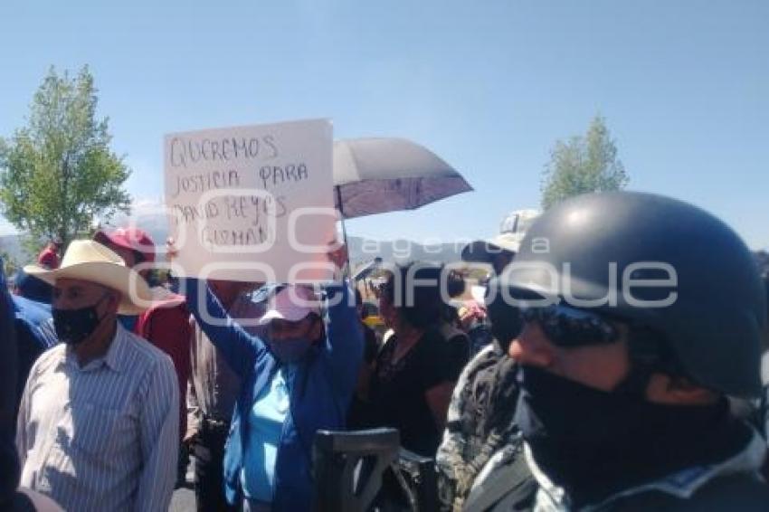 BLOQUEO AUTOPISTA