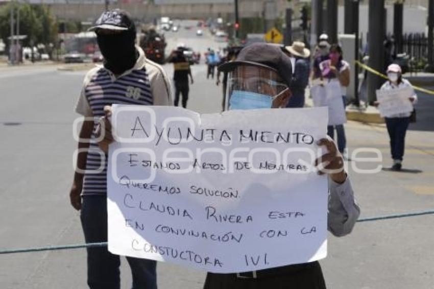 MANIFESTACIÓN . VECINOS SANTA CATARINA