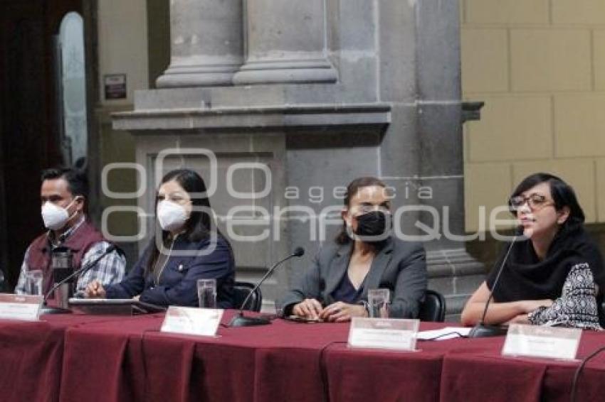 AYUNTAMIENTO . REHABILITACIÓN ZÓCALO