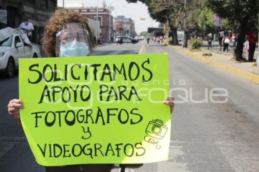 MANIFESTACIÓN . FOTÓGRAFOS Y VIDEÓGRAFOS