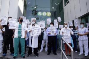 MANIFESTACIÓN . PERSONAL DE SALUD