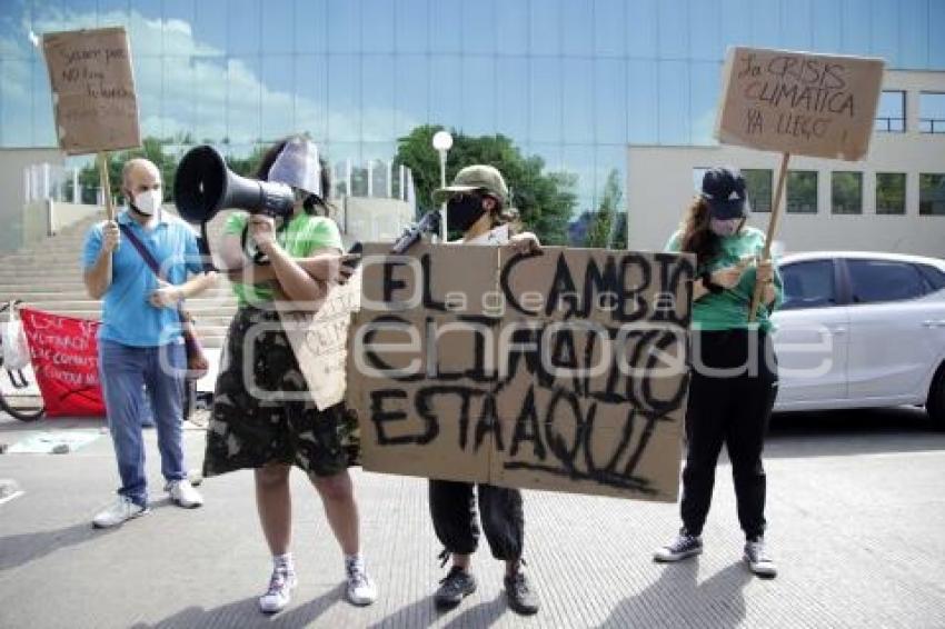 MANIFESTACIÓN CONTRA LEY ENERGÉTICA