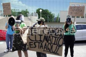 MANIFESTACIÓN CONTRA LEY ENERGÉTICA