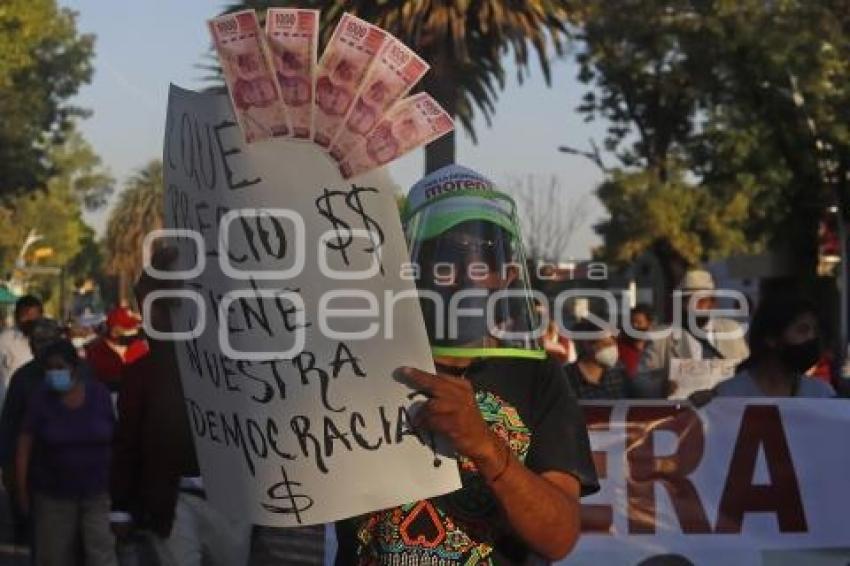 MORENA . MARCHA POR LA DIGNIDAD