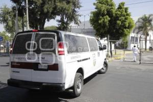 POLIDEPORTIVO XONACA . MIGRANTES