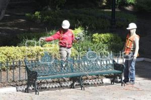 ZÓCALO . TRABAJADORES