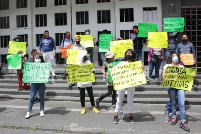 MANIFESTACIÓN MERCADO AMALUCAN