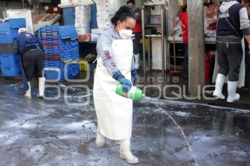 MERCADO 5 DE MAYO . LIMPIEZA