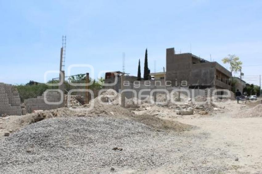 TEHUACÁN . INCONFORMES POR OBRA