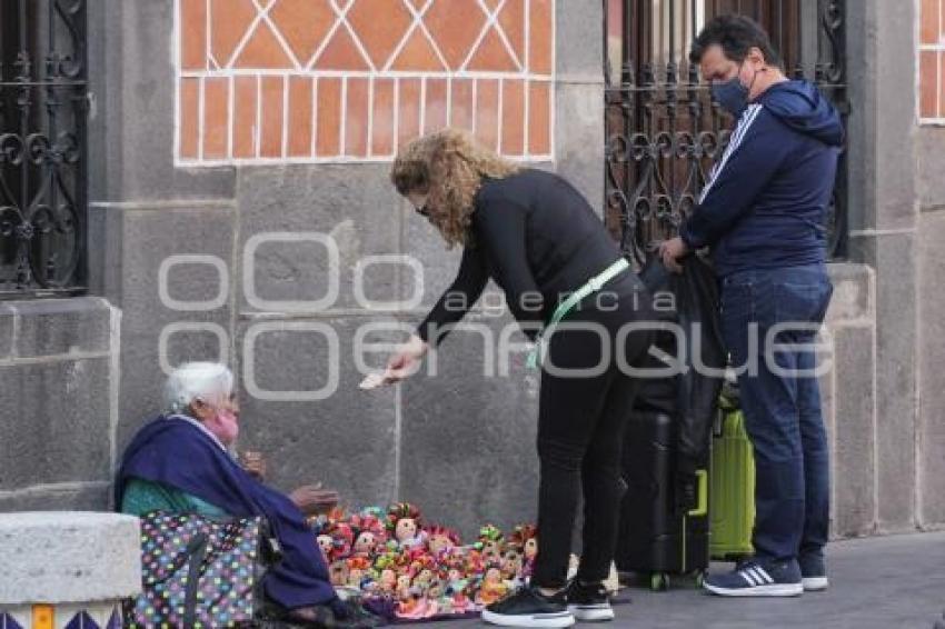 ARTESANÍAS . MUÑECAS DE TRAPO