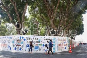 ZÓCALO . MANIFESTACIONES MURO