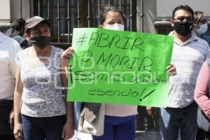 MANIFESTACIÓN BAÑOS PÚBLICOS