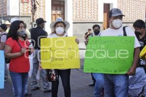 MANIFESTACIÓN BAÑOS PÚBLICOS