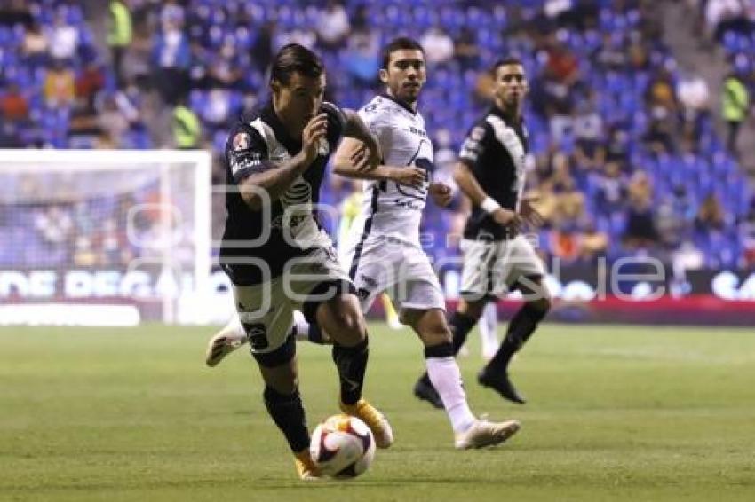 FÚTBOL . CLUB PUEBLA VS PUMAS