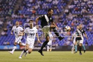 FÚTBOL . CLUB PUEBLA VS PUMAS