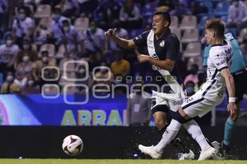 FÚTBOL . CLUB PUEBLA VS PUMAS