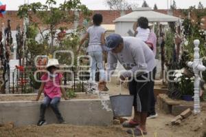 PANTEÓN . DÍA DE LAS MADRES