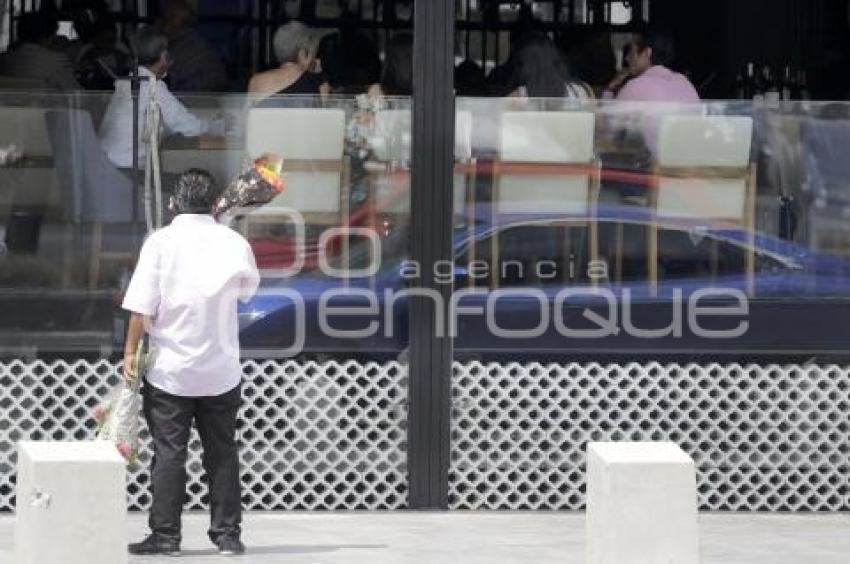 DÍA DE LAS MADRES . RESTAURANTES