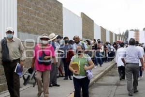 VACUNA COVID-19 . HOSPITAL DEL SUR