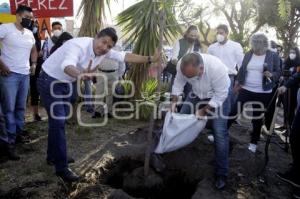 CAMPAÑA . EDUARDO RIVERA PÉREZ