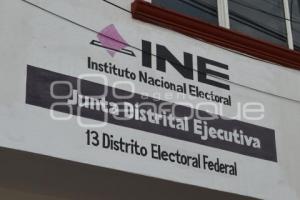 INE . DISTRITO 13