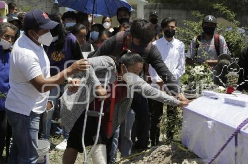 ENTIERRO . MENOR ASESINADO