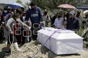 ENTIERRO . MENOR ASESINADO