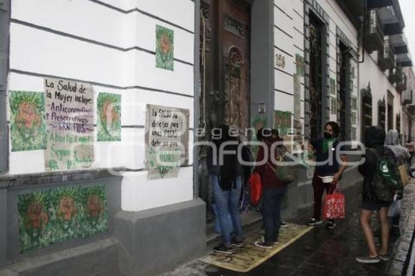 CONGRESO . FEMINISTAS