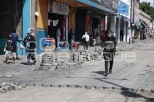 OBRA CLAUSURADA 8 PONIENTE