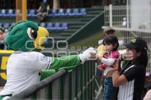 BÉISBOL . PERICOS VS BRAVOS